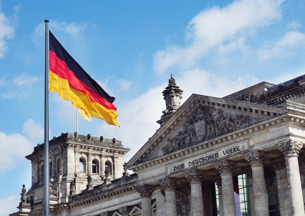 Bundestag entwickelt Masterplan Ladeinfrastruktur